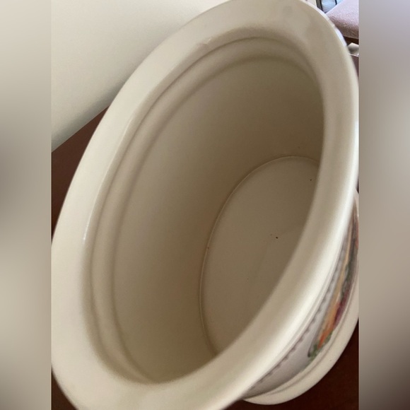 Collectable VTG Knotts Berry Farm Oval Ceramic Cookie Jar Snap Rubber Seal Lid - Picture 7 of 10